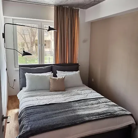 Flat9 Lux *